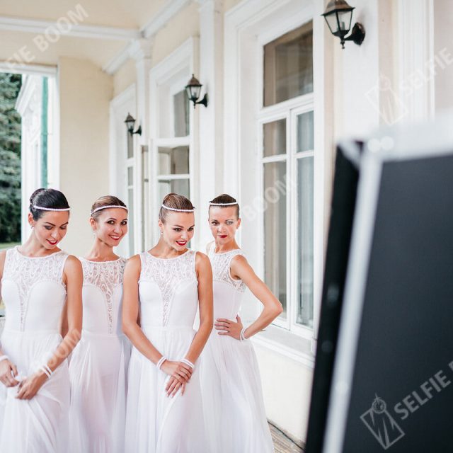 Фотозона на свадьбу