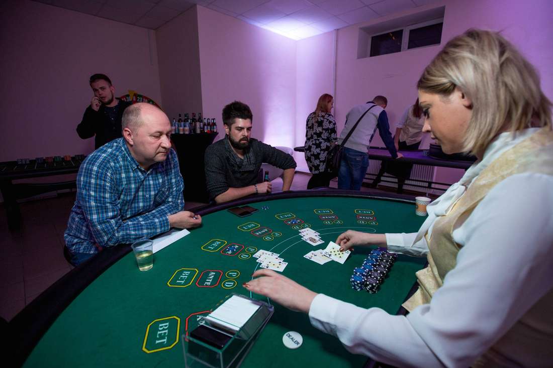 Покерный стол в аренду